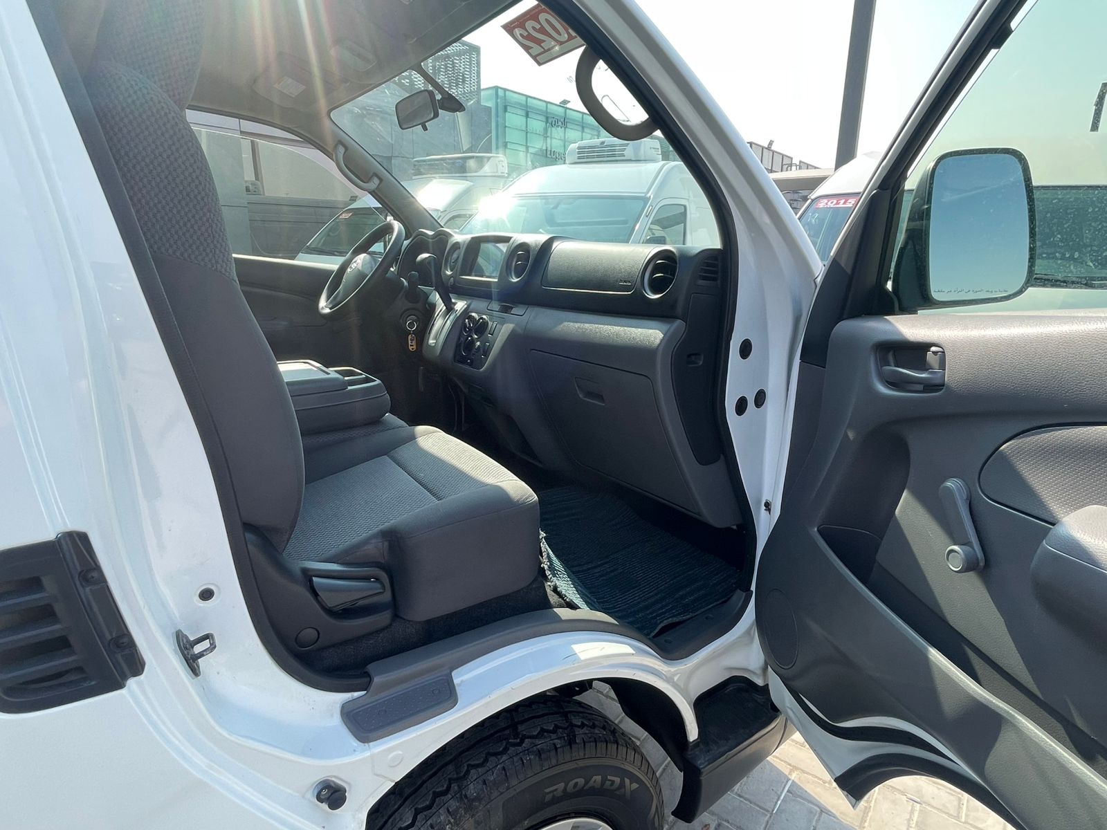 Nissan Urvan 2022 2400L