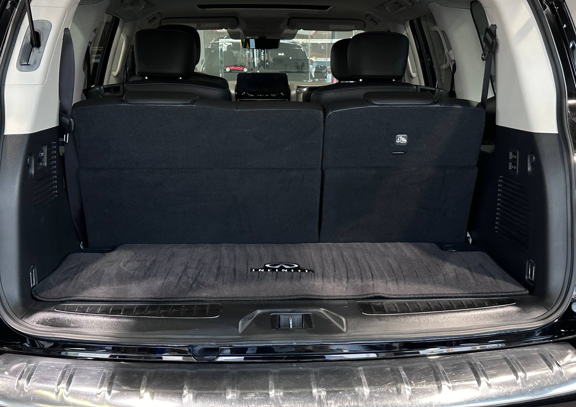 Infiniti QX80 2022 5.6L