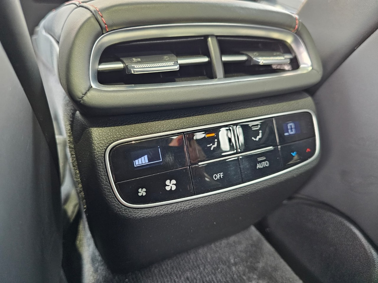 Genesis G80 2023