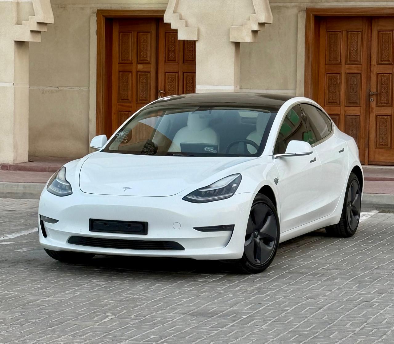 Tesla Model 3 2020