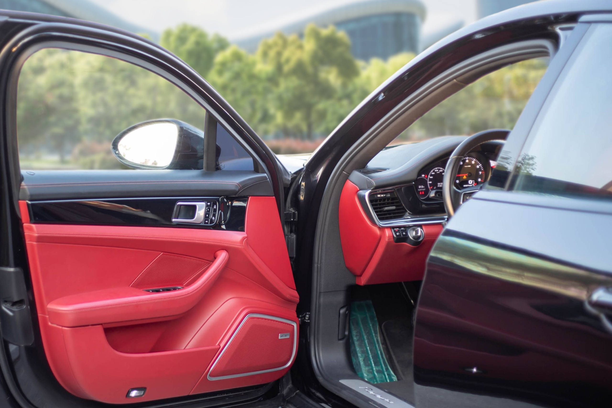 بورش باناميرا 2021