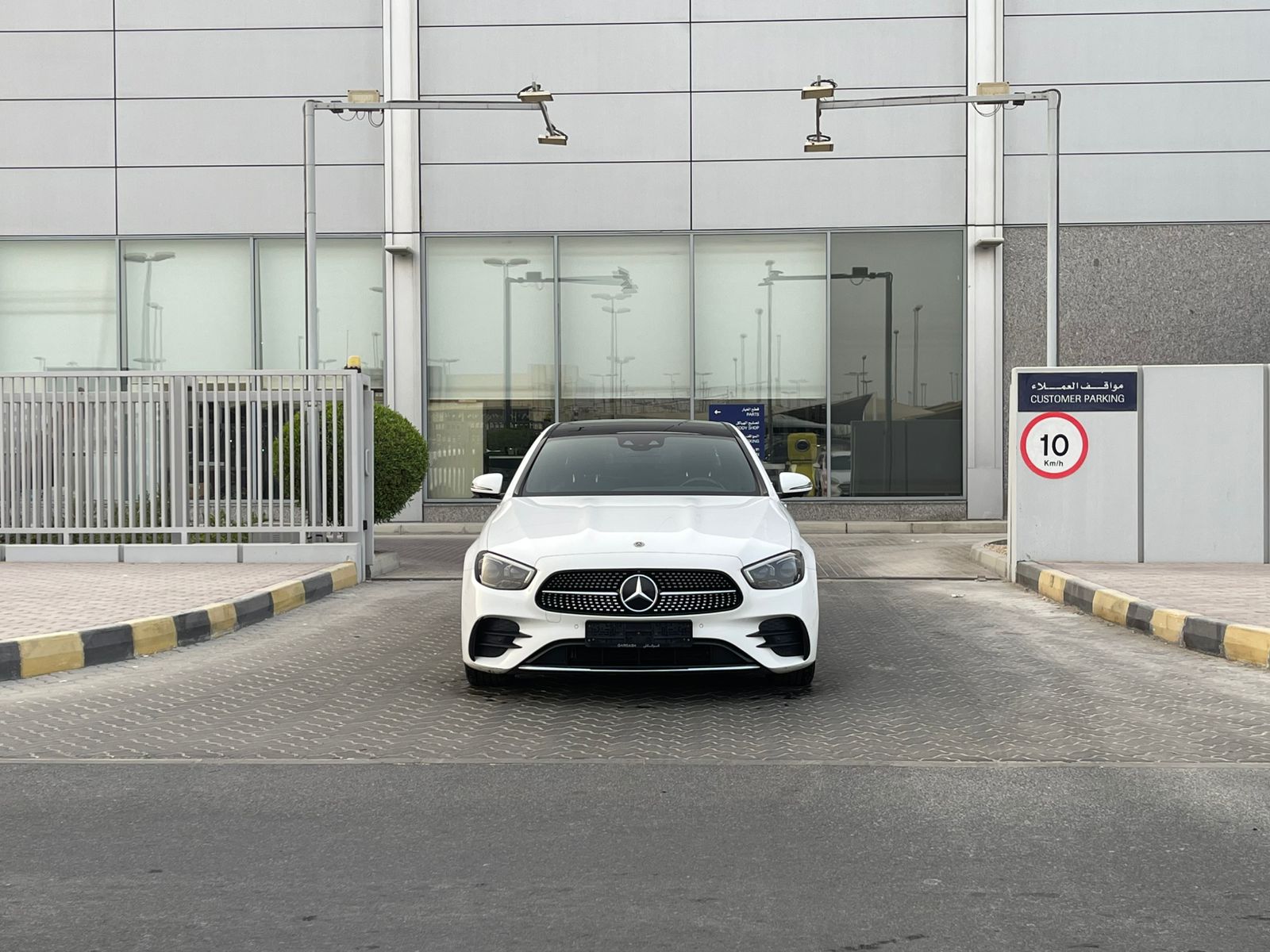 Mercedes Benz E Class 2021 1400L