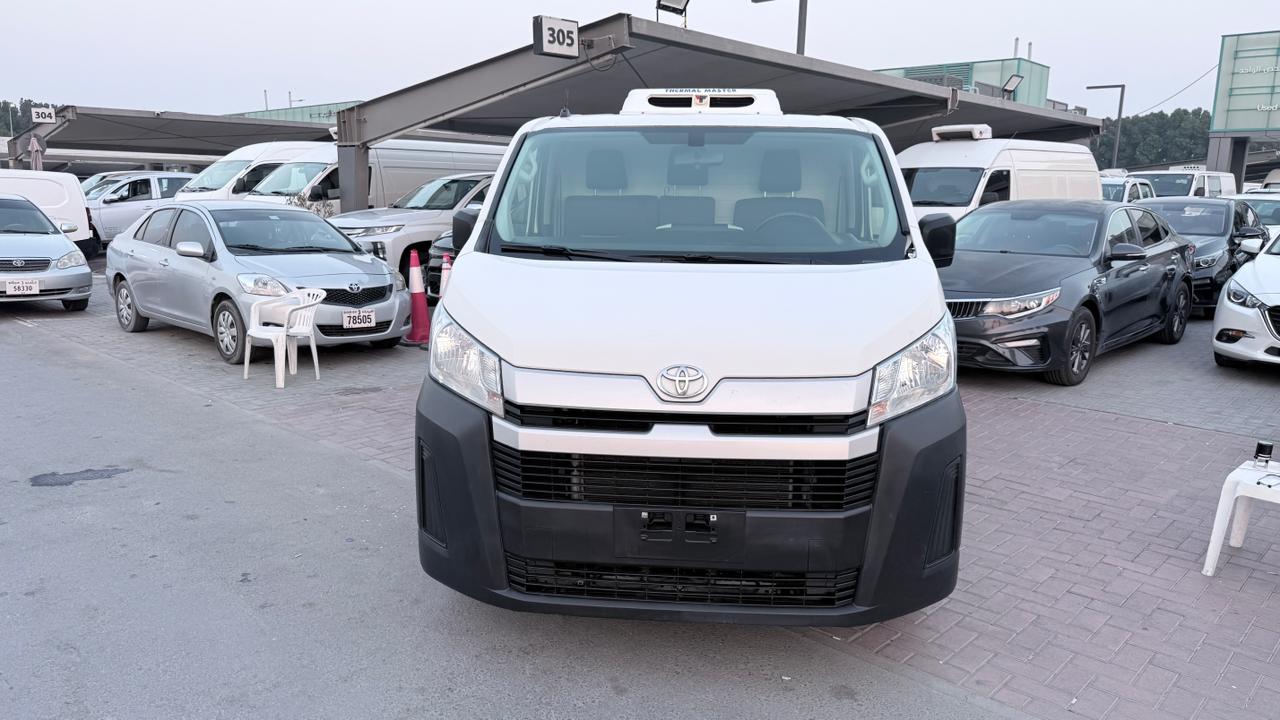 Toyota Hiace 2021