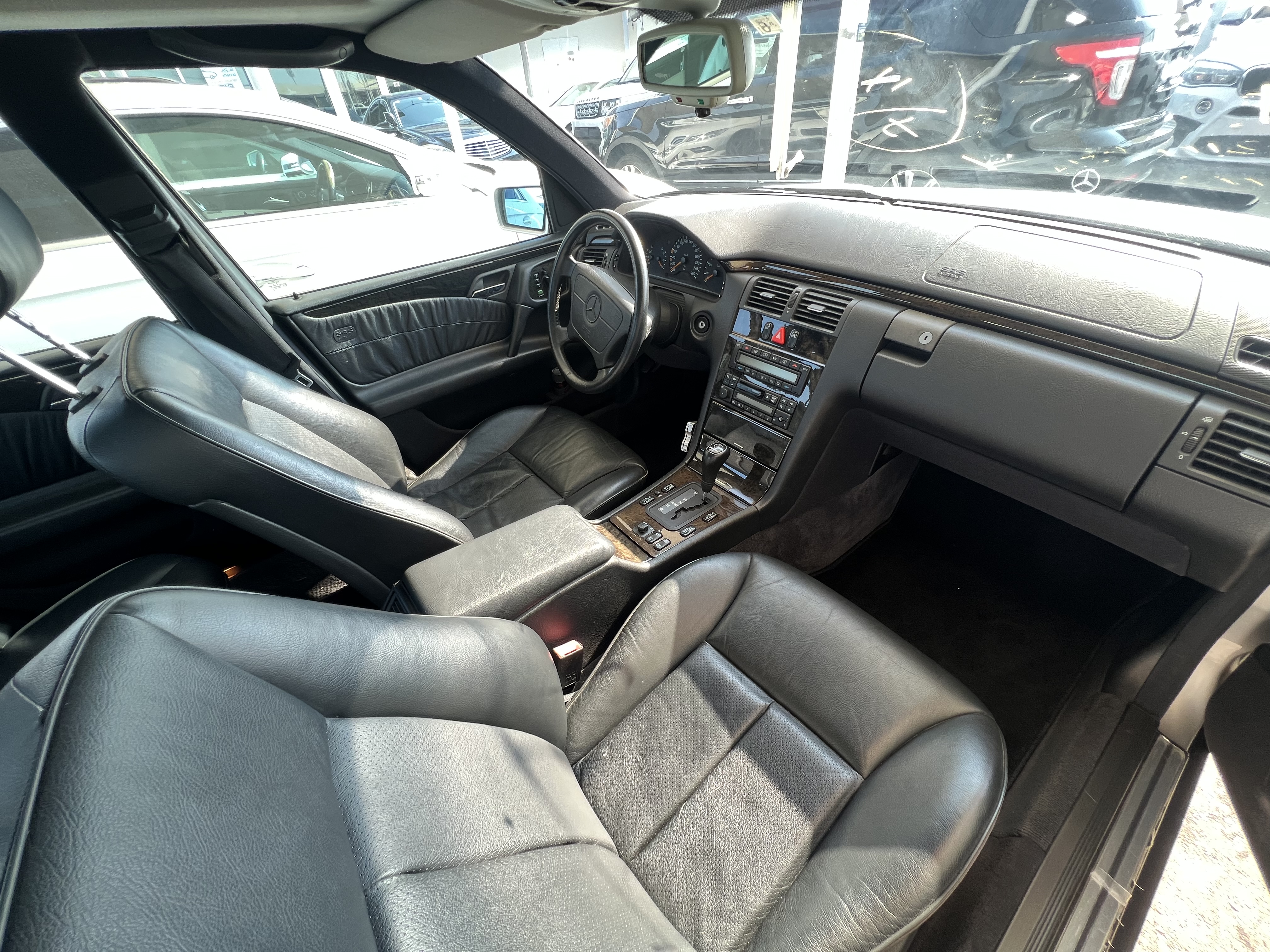 Mercedes Benz E Class 1996 3.2L