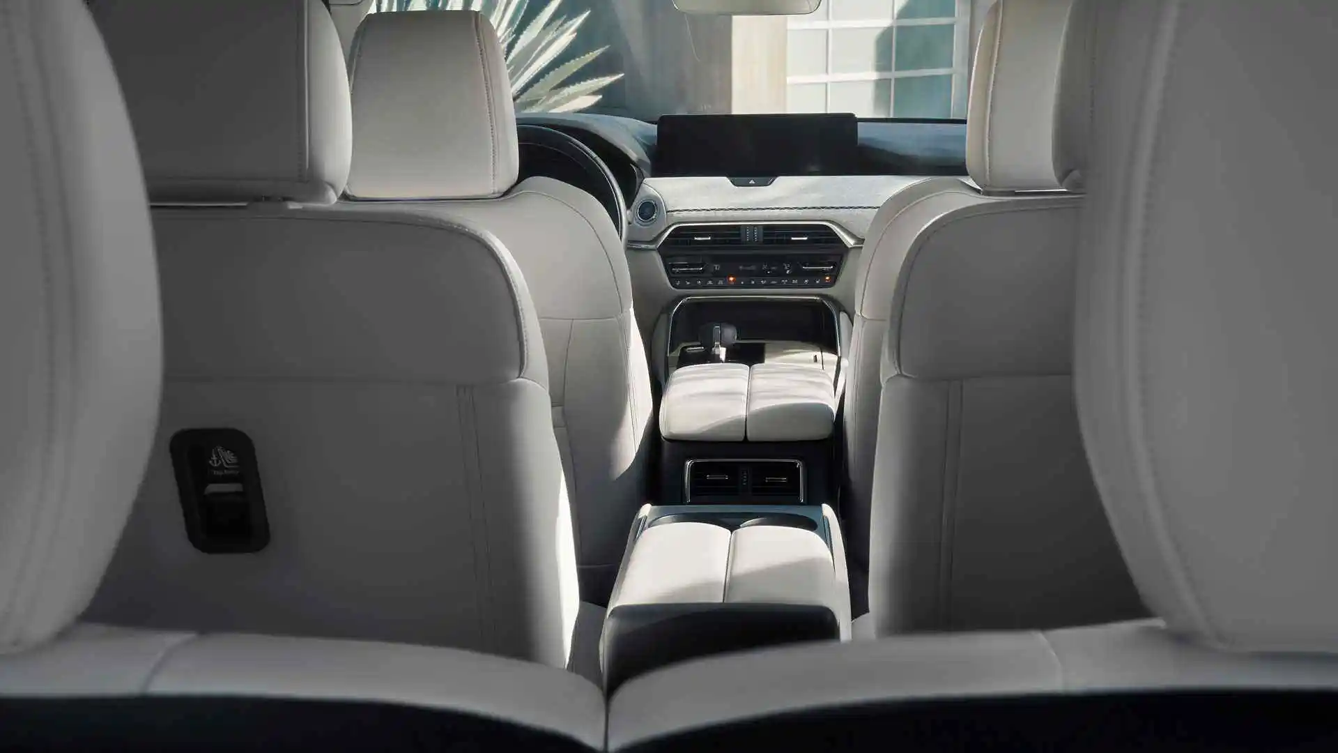 Discover Mazda Mazda CX90 Exterior Interior Images.Find all aspects and details of cars.