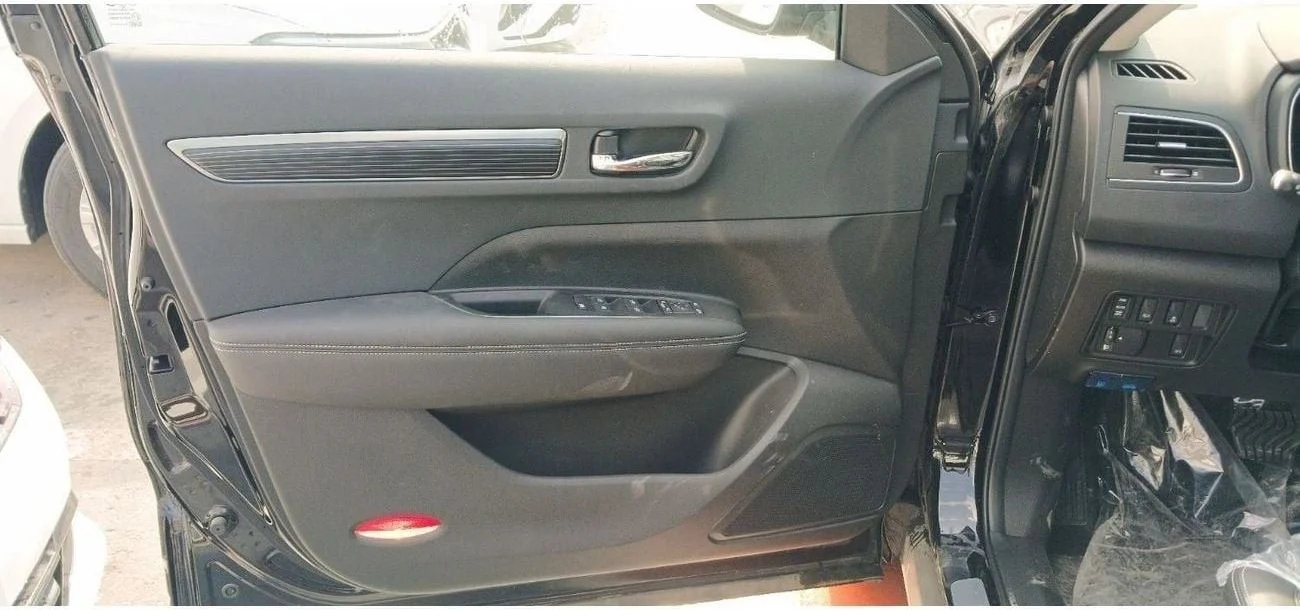 Discover undefined undefined Exterior Interior Images.Find all aspects and details of cars.