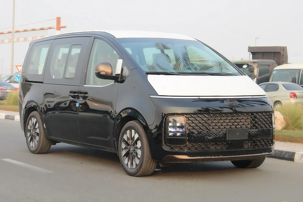 Hyundai Staria 2025 3.5L