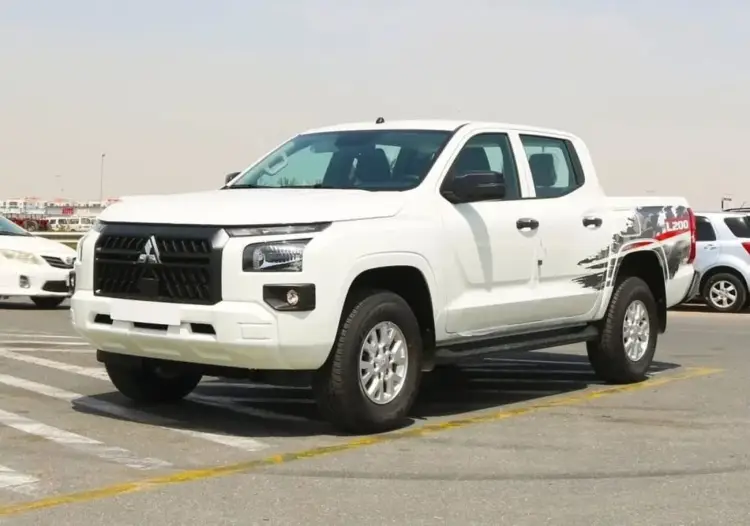 mitsubishi mitsubishi-l200 image Mitsubishi L200 Mitsubishi L200Triton GLX PTR MT MY2024