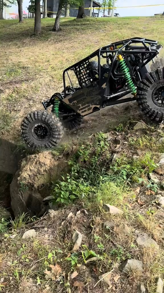 تيم كاميرون لفات ثم يحفظ ذلك!