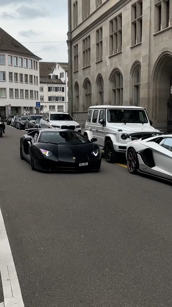 لامبورغيني أفينتادور SV 🖤😈