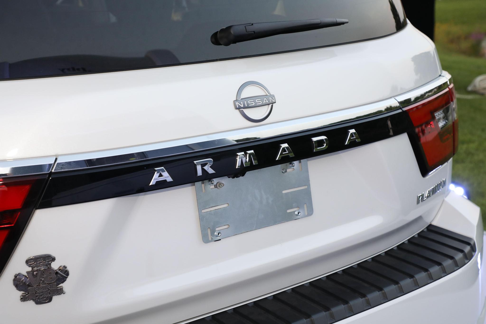 Discover Nissan Nissan Patrol Exterior Interior Images.Find all aspects and details of cars.