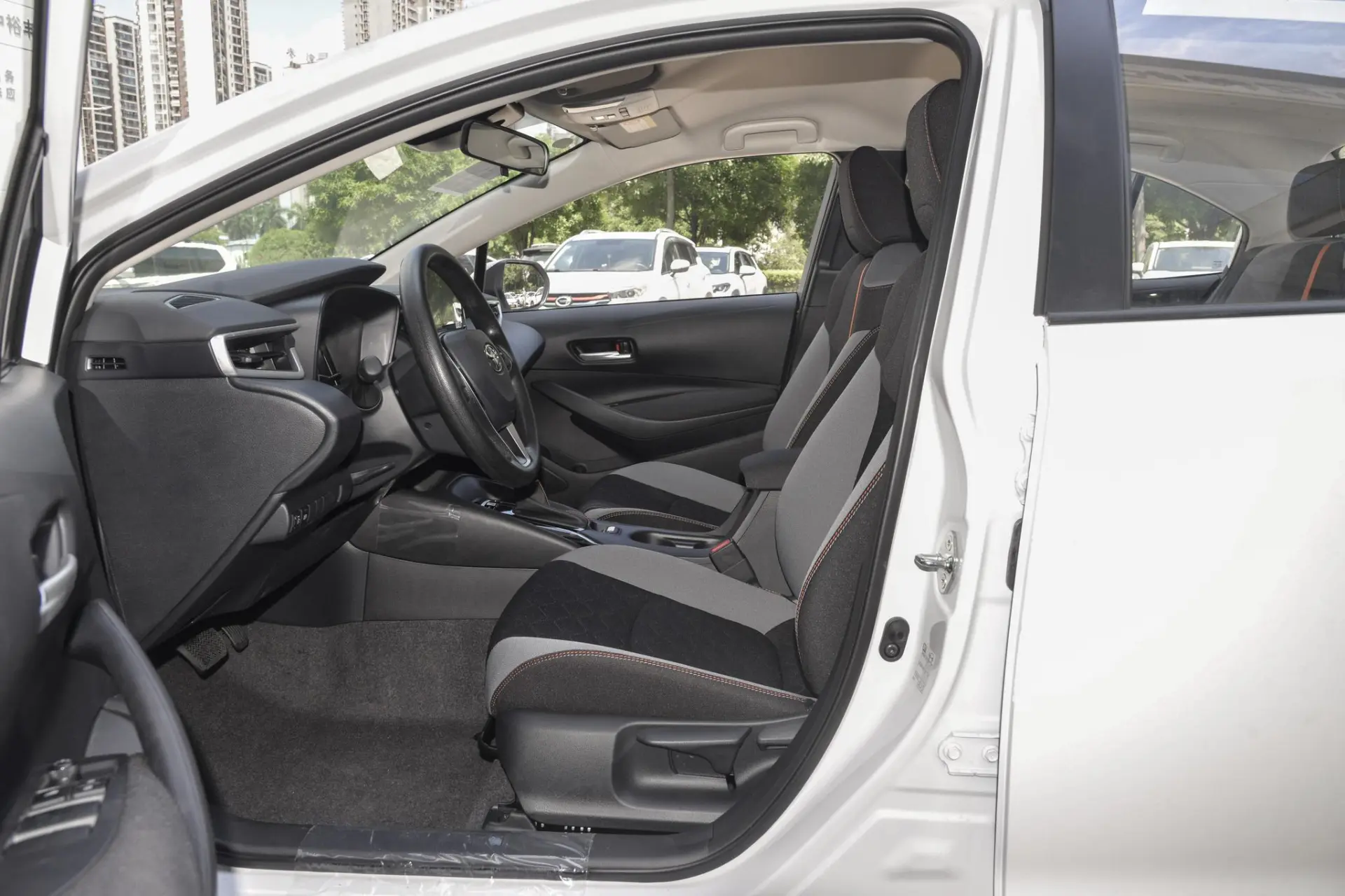 Discover Toyota Toyota Corolla Exterior Interior Images.Find all aspects and details of cars.