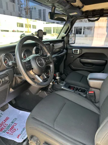 Discover undefined undefined Exterior Interior Images.Find all aspects and details of cars.