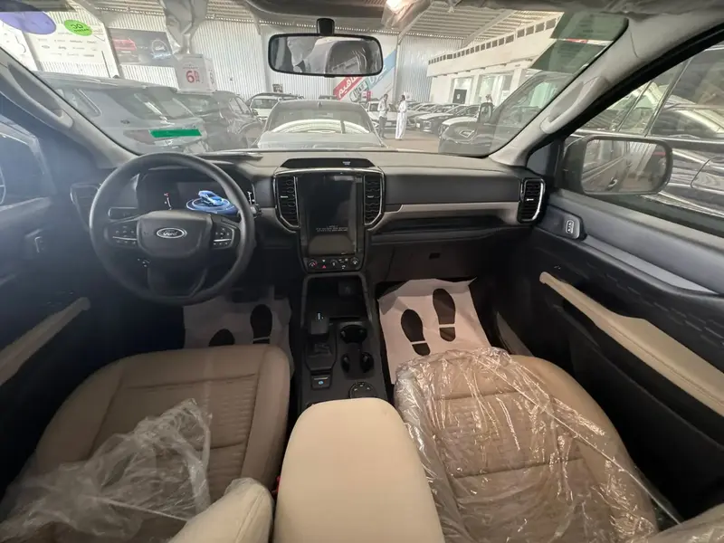 Ford EVEREST 2024