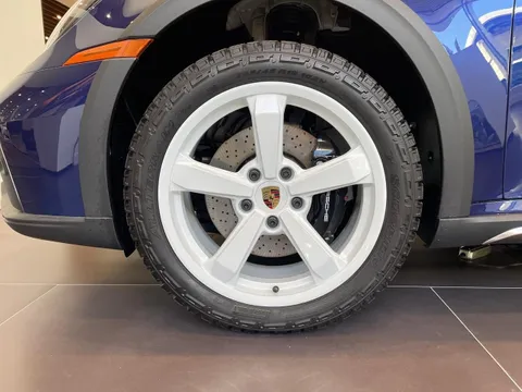 New Porsche 911 Dakar 2024