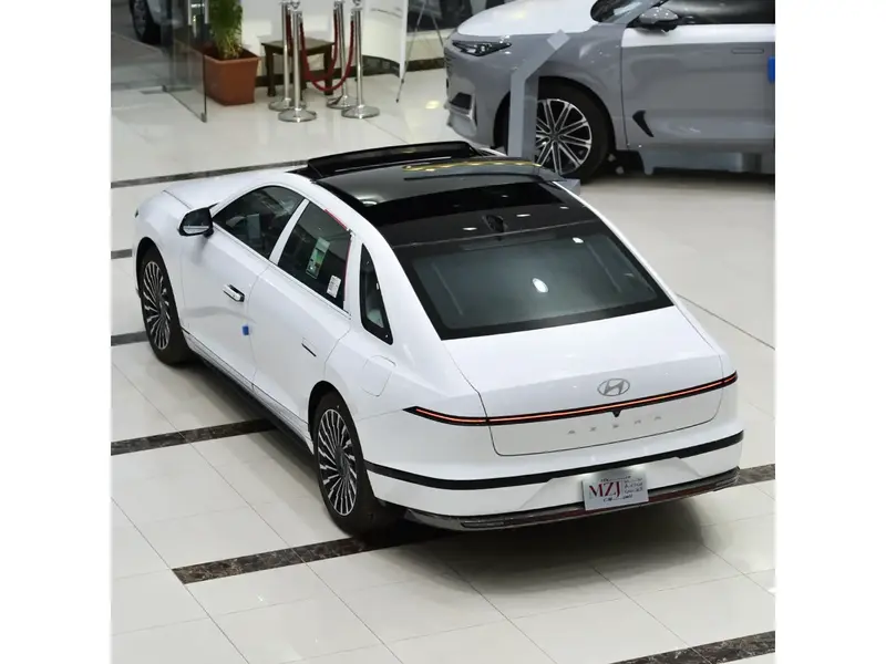 Hyundai Azera 2025