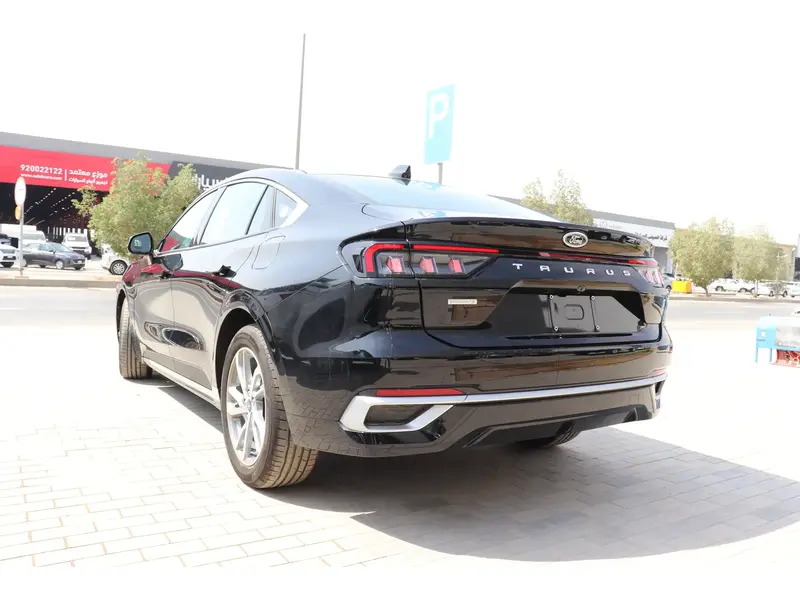 Ford Taurus 2025