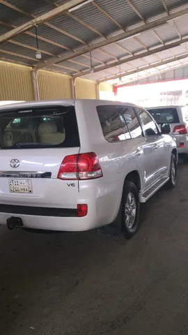Toyota Land Cruiser 2010
