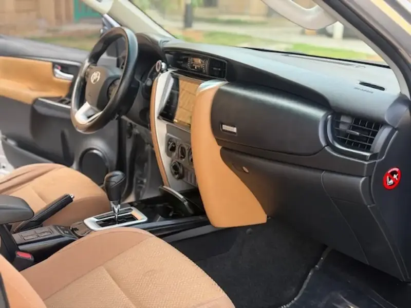 Toyota Fortuner 2018 GX2 4X4 (double) 4 cylinder 2.7 VVTI