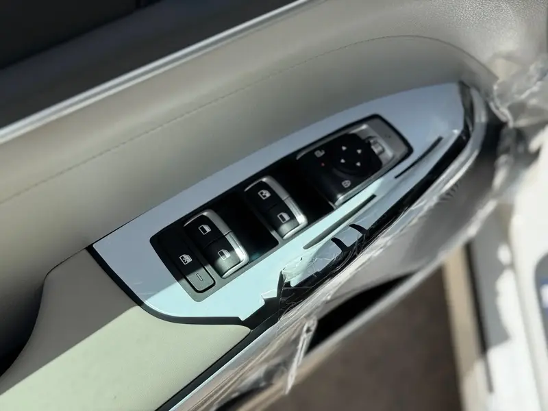 KIA K5 2025