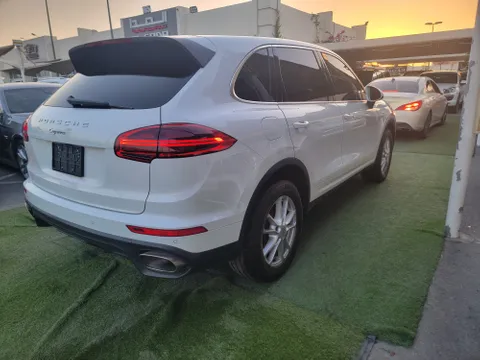 Porsche Cayenne S Platinum Edition 2016