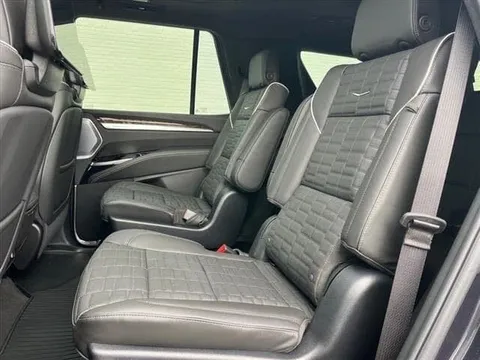 New Cadillac Escalade 6.2L Sport Platinum 2025
