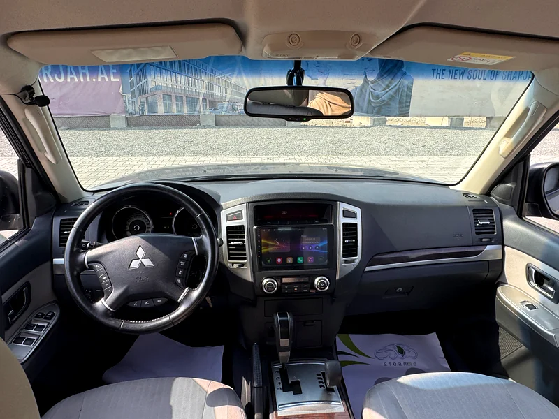 Mitsubishi Pajero 2015