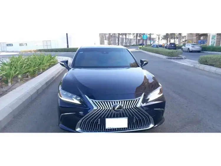 lexus lexus-es image Lexus ES 2021