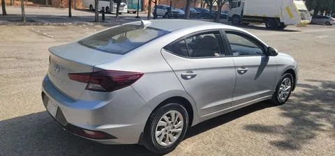 Hyundai Elantra 2020