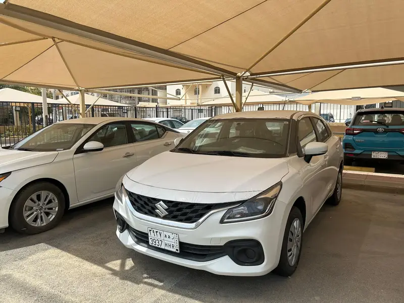Discover undefined undefined Exterior Interior Images.Find all aspects and details of cars.