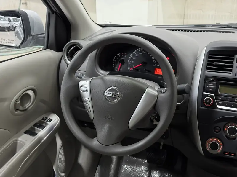 Nissan Sunny 2024
