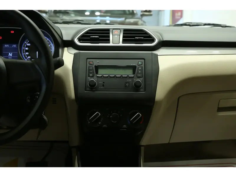 Discover undefined undefined Exterior Interior Images.Find all aspects and details of cars.