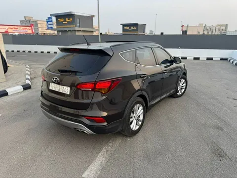 Discover undefined undefined Exterior Interior Images.Find all aspects and details of cars.
