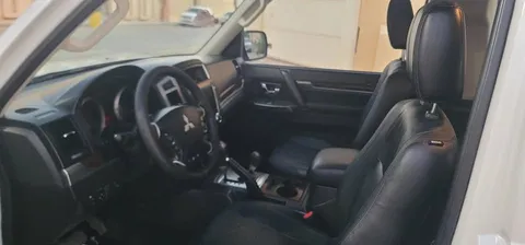 Discover undefined undefined Exterior Interior Images.Find all aspects and details of cars.