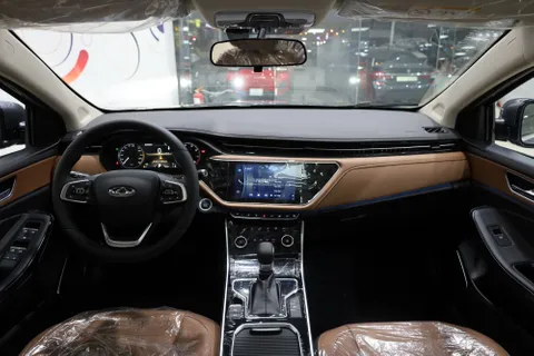 Discover undefined undefined Exterior Interior Images.Find all aspects and details of cars.