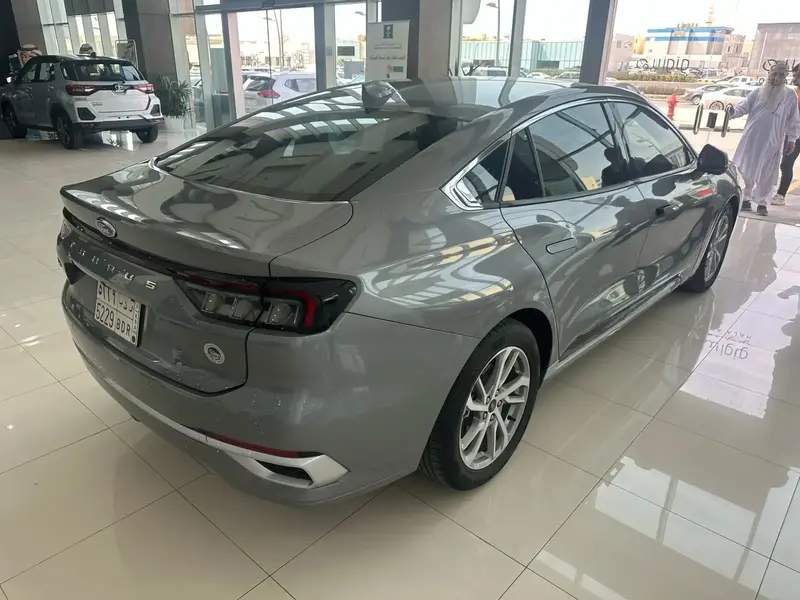 Discover undefined undefined Exterior Interior Images.Find all aspects and details of cars.