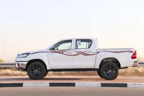 Discover undefined undefined Exterior Interior Images.Find all aspects and details of cars.