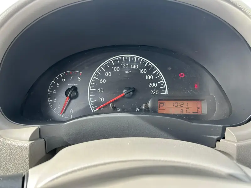 Nissan Sunny 2022
