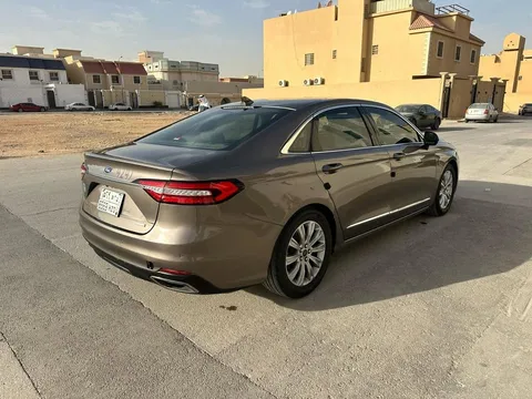 Discover undefined undefined Exterior Interior Images.Find all aspects and details of cars.
