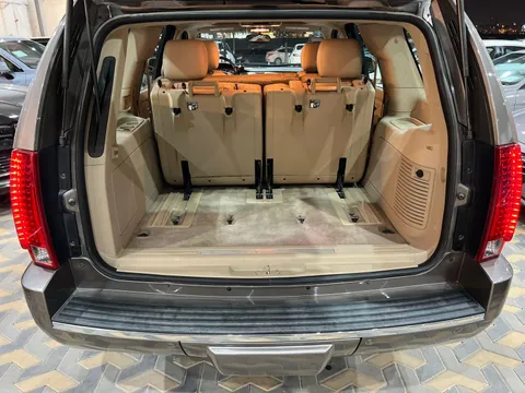 Cadillac ESCALADE 2012