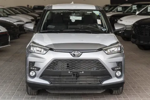 Discover undefined undefined Exterior Interior Images.Find all aspects and details of cars.