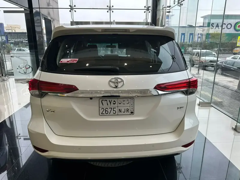 Toyota Fortuner 2022