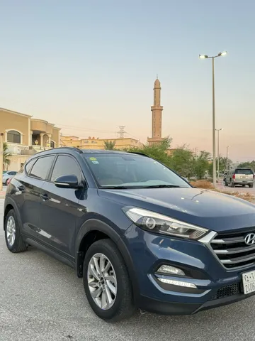 Discover undefined undefined Exterior Interior Images.Find all aspects and details of cars.