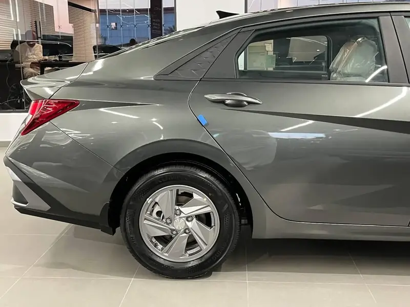 Hyundai Elantra 2025