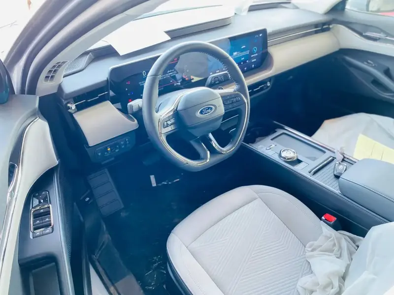 Ford Taurus 2025