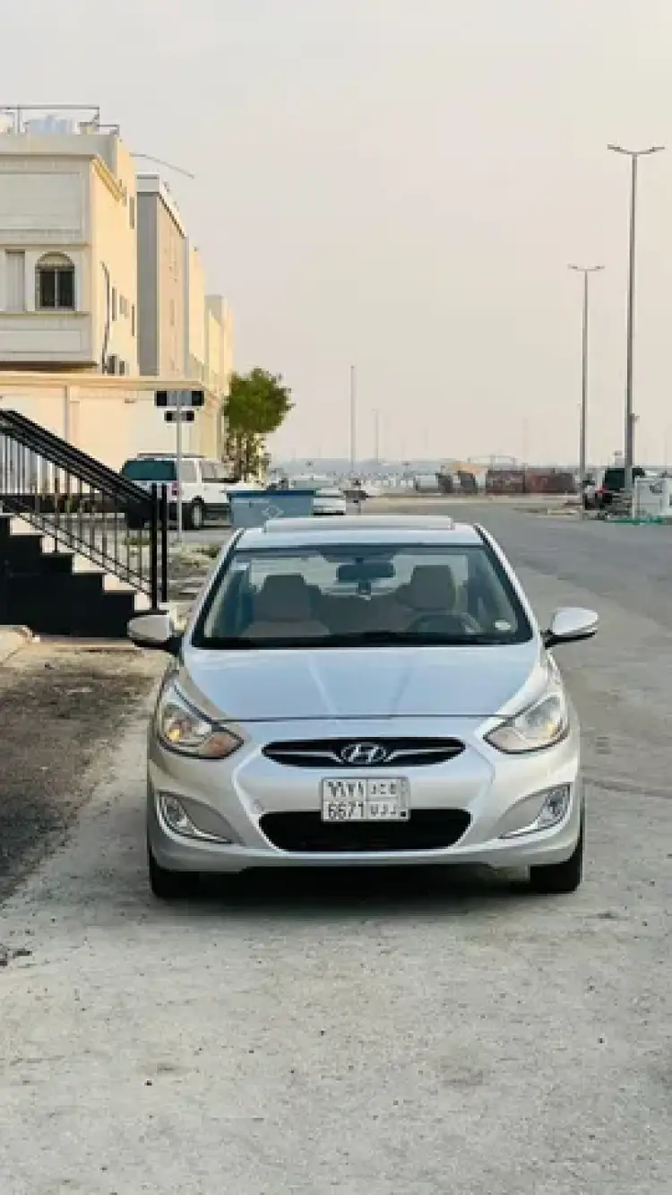 hyundai hyundai-accent image Hyundai Accent 2014