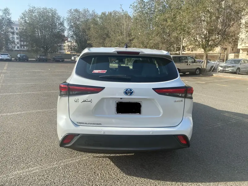 Discover undefined undefined Exterior Interior Images.Find all aspects and details of cars.