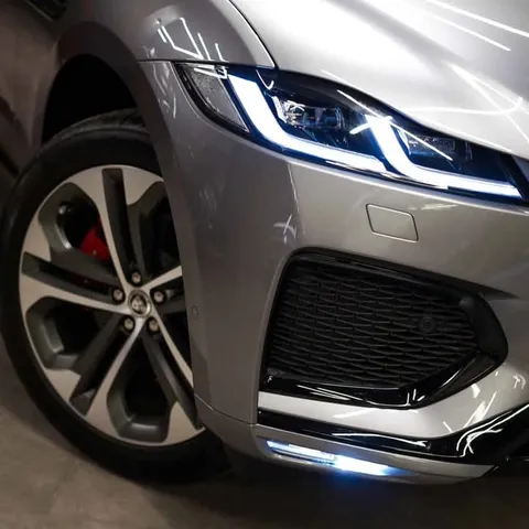 New Jaguar F-Pace 2.0T R-Dynamic SE (250 PS) 2024