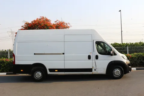 Peugeot Boxer 2.2L Diesel (L4H3) 2022