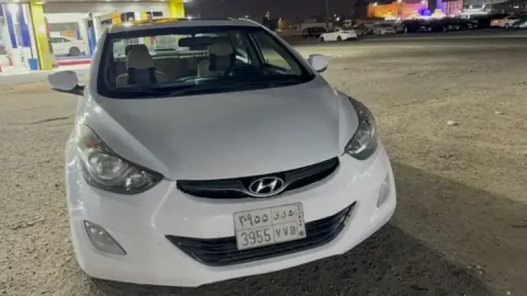 hyundai hyundai-elantra image Hyundai Elantra 2013